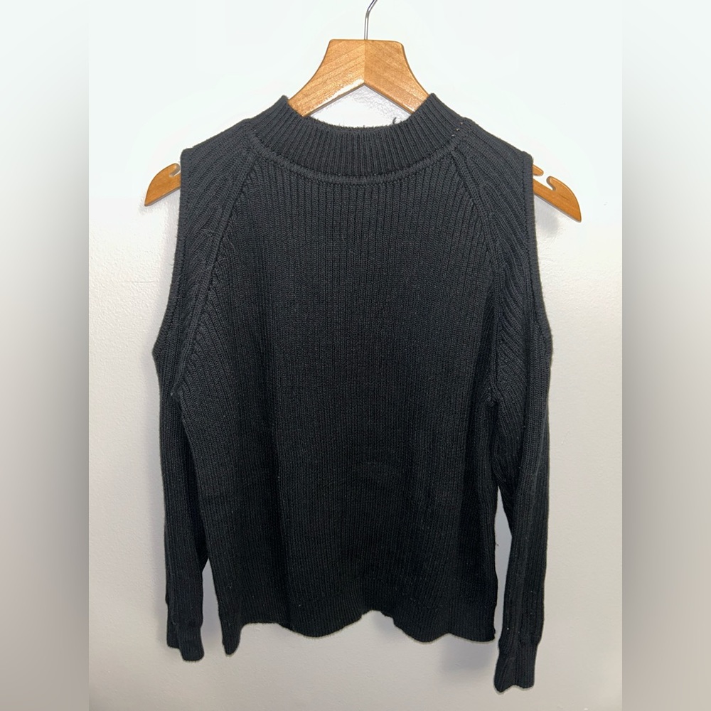 Divided Women’s Black Long Sleeve Sweater Size Medium